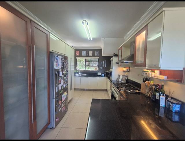 5 BEDROOM DUPLEX FOR SALE IN LA LUCIA